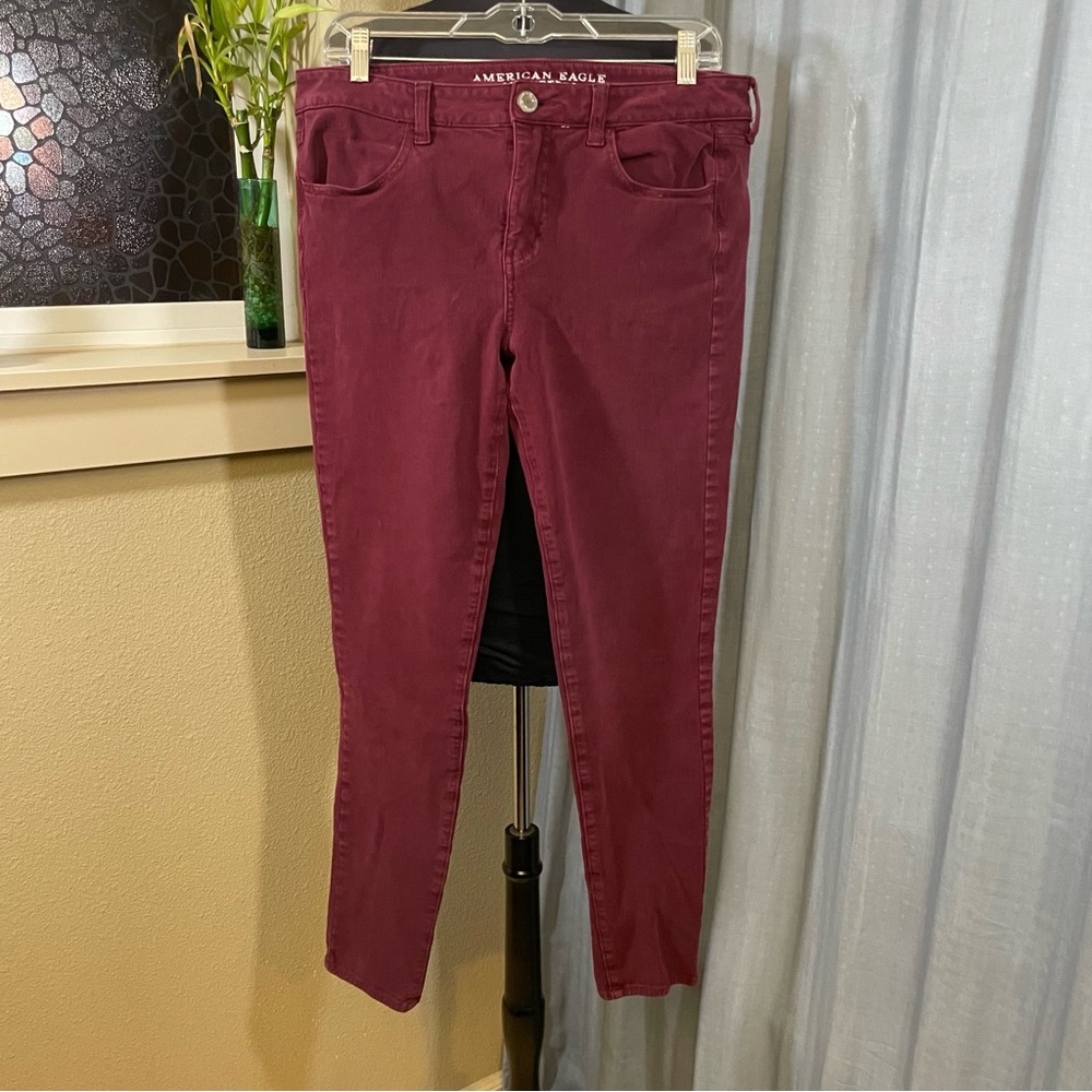 Maroon stretch jeans / jeggings